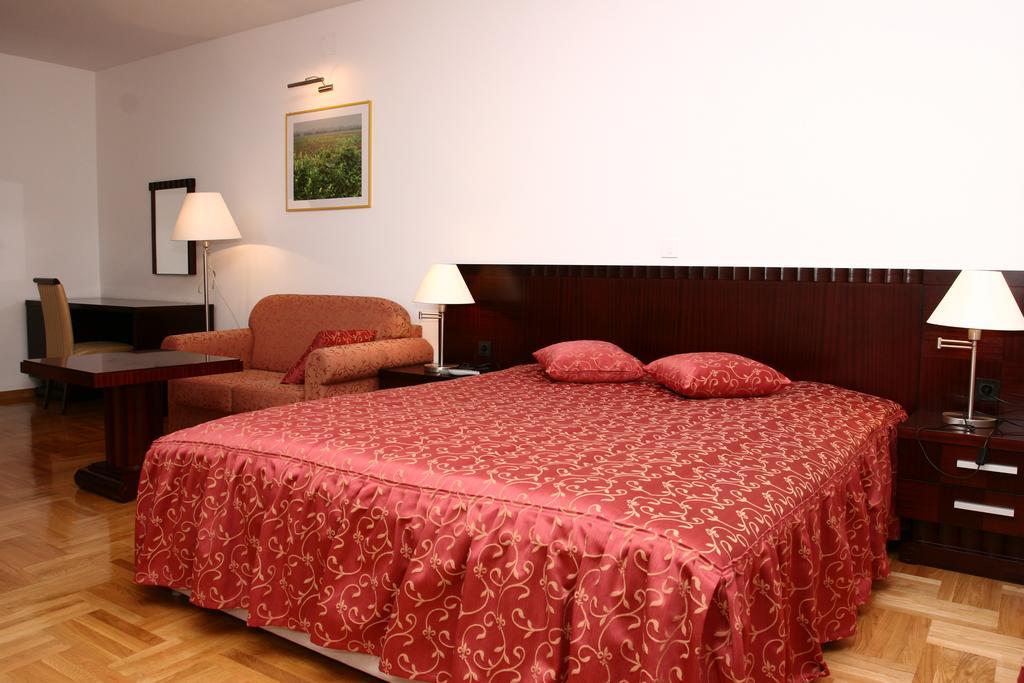 Apartmani Marbis Koprivnica Oda fotoğraf