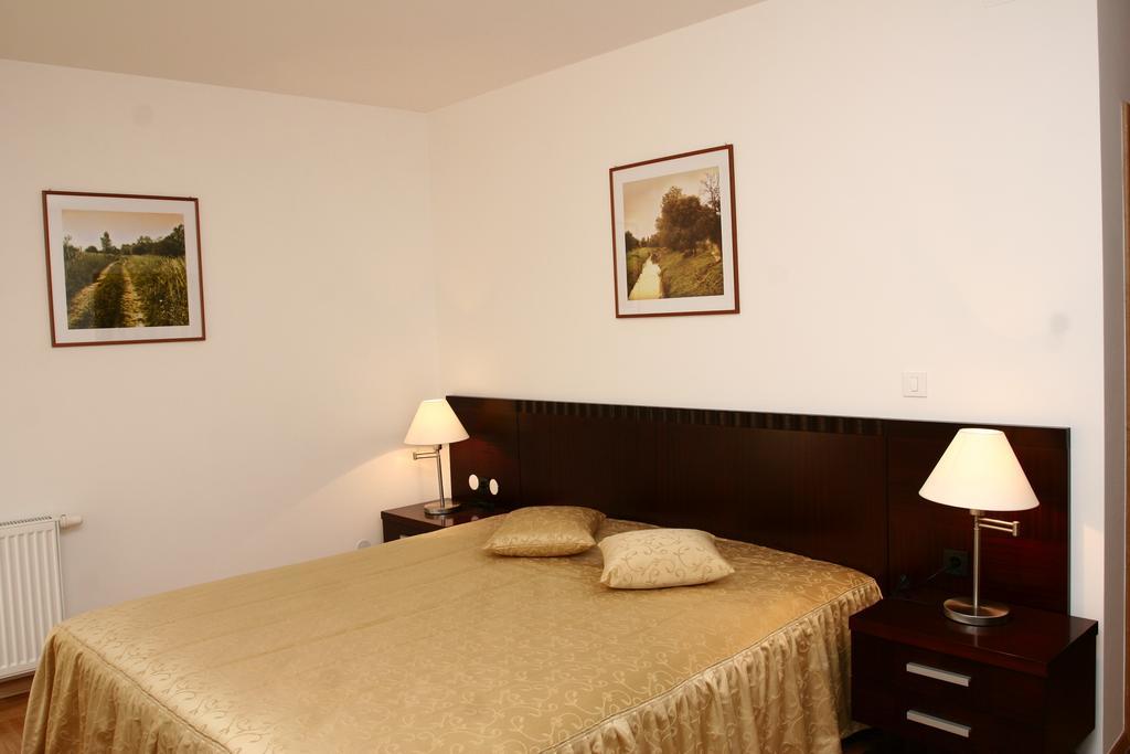 Apartmani Marbis Koprivnica Oda fotoğraf