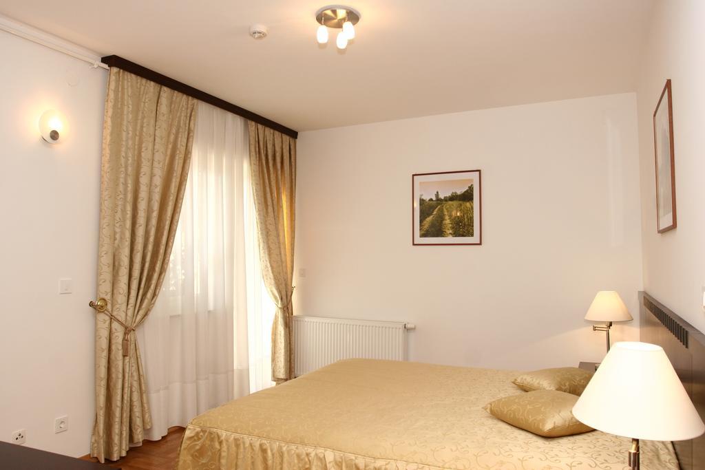 Apartmani Marbis Koprivnica Oda fotoğraf