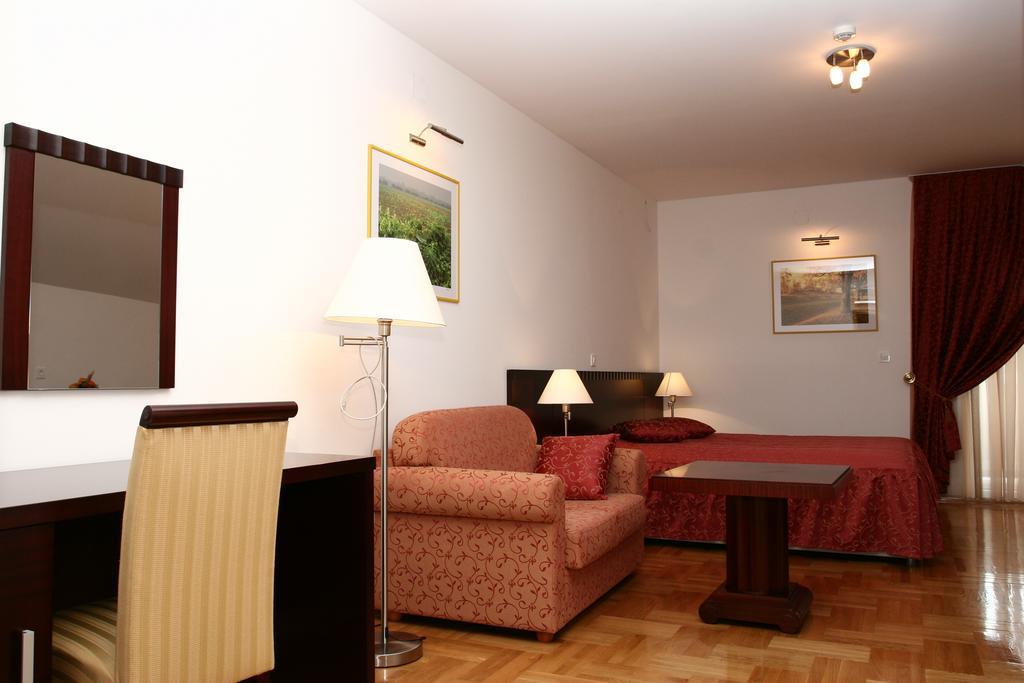 Apartmani Marbis Koprivnica Oda fotoğraf