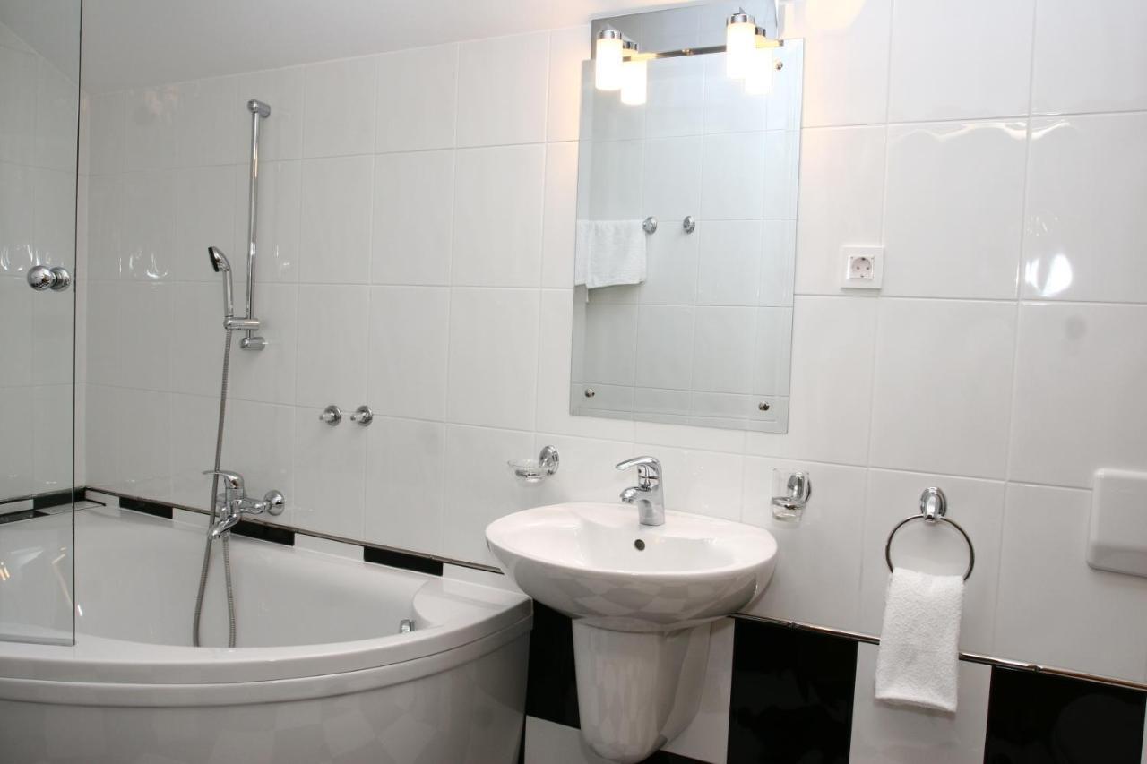 Apartmani Marbis Koprivnica Oda fotoğraf